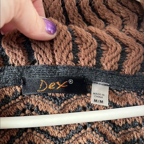 Brown and Black Chevron Knit Vest - Picture 2 of 3